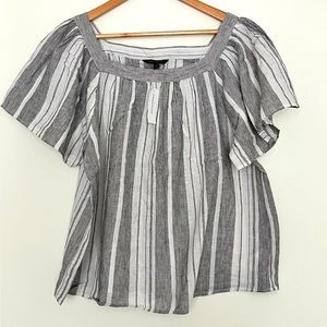 NWT Banana Republic linen blend top
